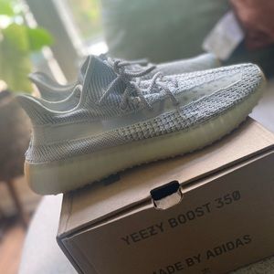 Yeezy Boost 350 v2 (M 11.5)